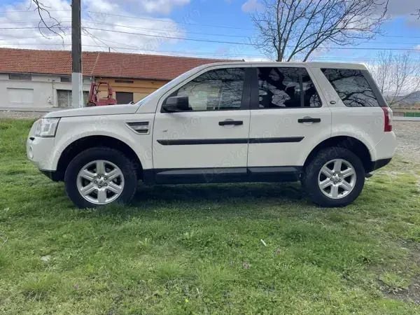 Utilizat 2009 Land Rover Freelander 2 SUV | 4.190 EUR (Preț bun) - Imagine 1/4