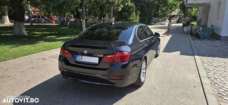 Second-hand BMW 520 Efficient Dynamics 190 CP (139 kW) 2015 Culoarenegru Berlinǎ