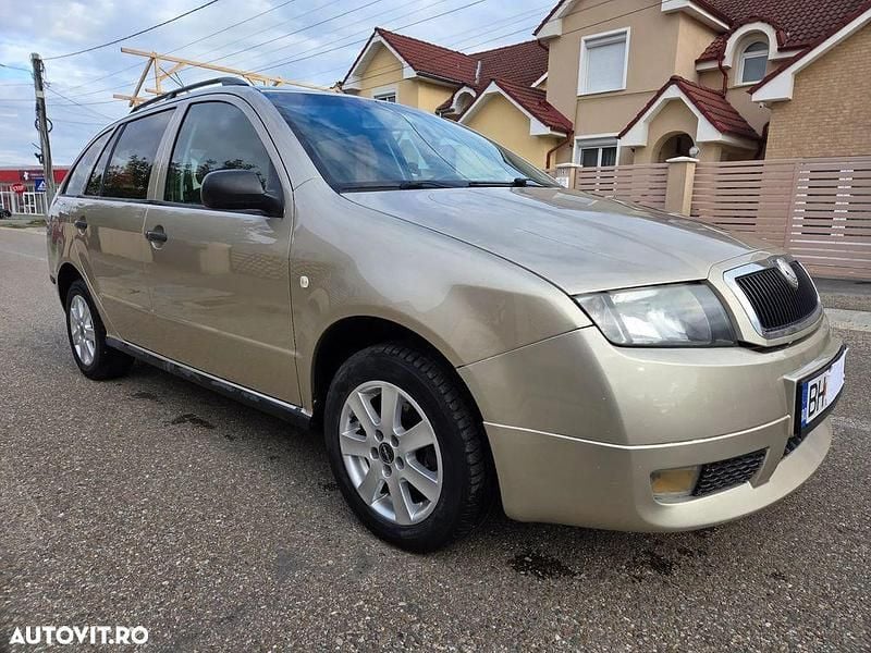 Culoaregalbeuriu Utilizat 2008 Skoda Fabia Ambiente Hatchback | 1.499 EUR (Preț bun) - Imagine 1/4