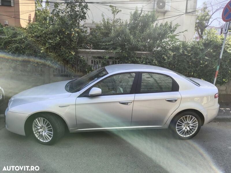 Argint Utilizat 2009 Alfa Romeo 159 Berlinǎ | 3.500 EUR (Super Preț) - Imagine 1/4