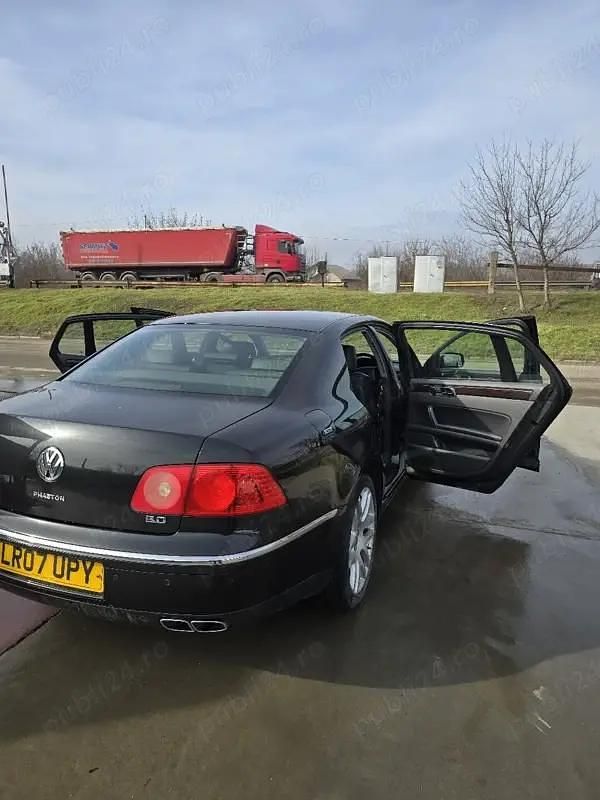 Second-hand VW Phaeton 245 CP (180 kW) 2008 Berlinǎ