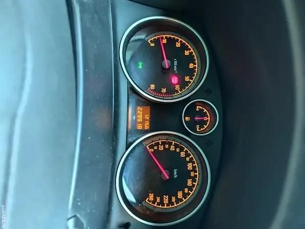 Utilizat 2005 Opel Astra Break | 1.400 EUR (Preț bun) - Imagine 1/4