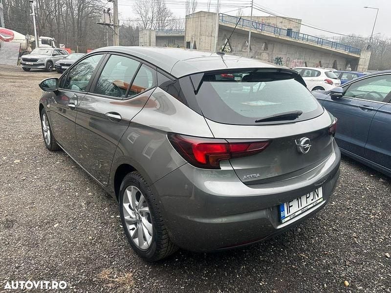 Second-hand Opel Astra Edition 122 CP (89 kW) 2020 Culoaregri Hatchback