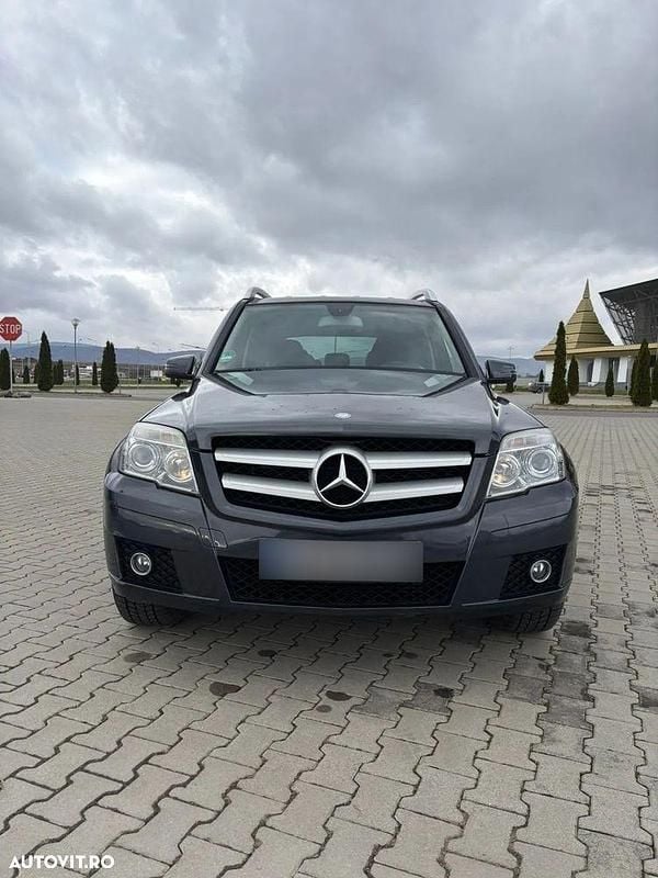 Culoaregri Utilizat 2011 Mercedes GLK220 SUV | 8.450 EUR (Preț bun) - Imagine 1/4