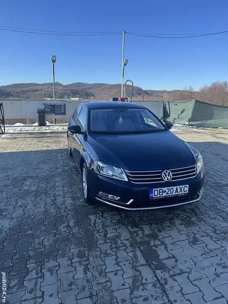 Second-hand VW Passat 140 CP (102 kW) 2013 Albastru Berlinǎ