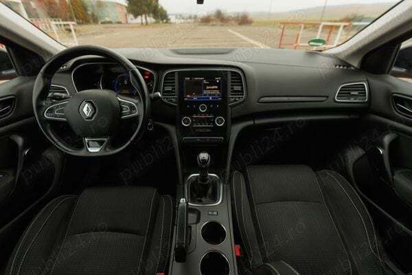 Visiniu Utilizat 2018 Renault Mégane GrandTour GT Break | 9.800 EUR (Preț OK) - Imagine 1/4
