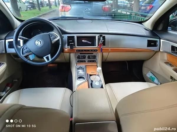 Second-hand Jaguar XF 200 CP (147 kW) 2013 Berlinǎ