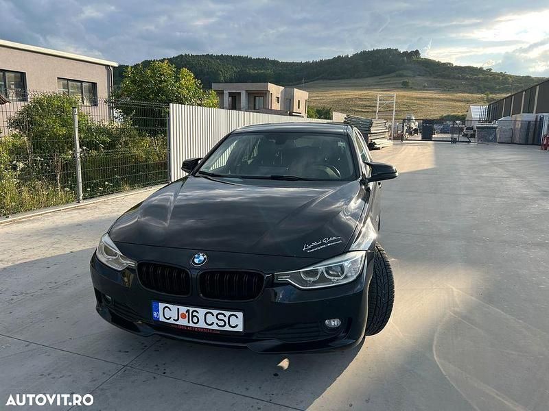 Negru Utilizat 2014 BMW 320 Luxury Line Berlinǎ | 13.000 EUR (Puțin scump) - Imagine 1/4