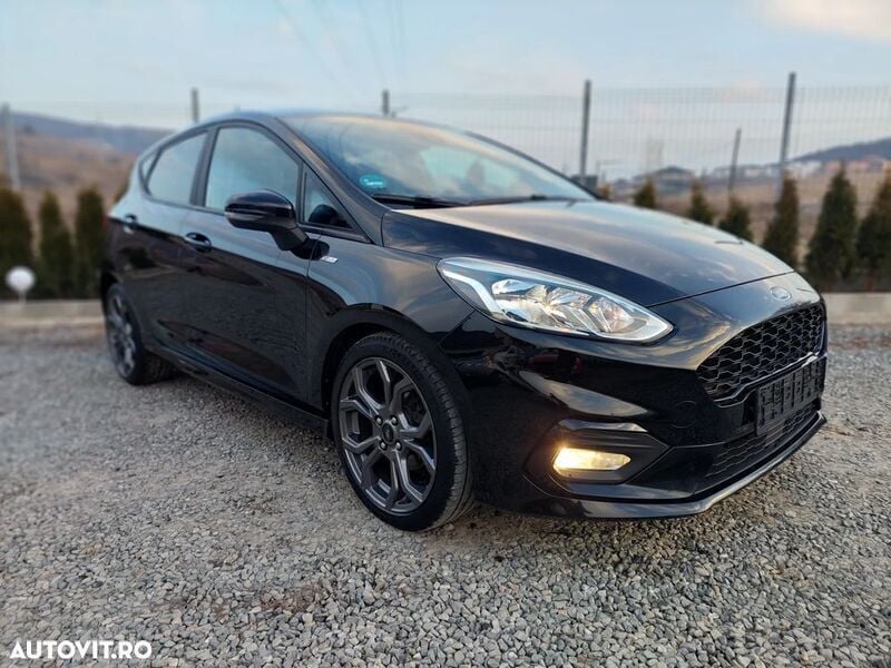 Negru Utilizat 2018 Ford Fiesta ST-Line Hatchback | 8.660 EUR (Preț OK) - Imagine 1/4