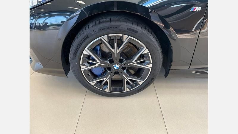 Second-hand BMW M135 Comfort Edition 317 CP (233 kW) 2024 Negru sapphire metalizat Hatchback