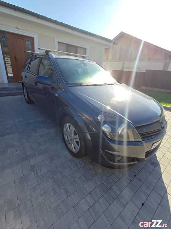 Utilizat 2009 Opel Astra Break | 1.500 EUR (Preț bun) - Imagine 1/4