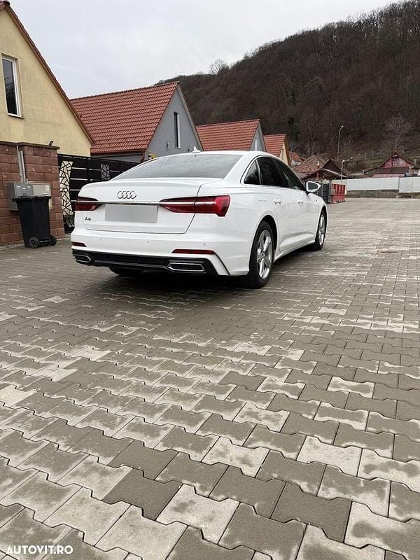 Second-hand Audi A6 S-Line 163 CP (119 kW) 2020 Culoarealb Berlinǎ