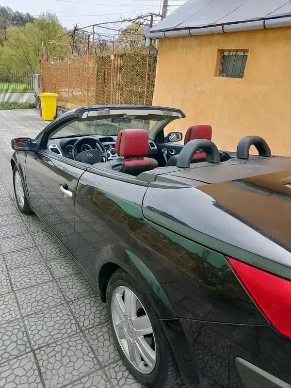 Utilizat 2004 Renault Mégane II Cabrio | 2.100 EUR (Preț OK) - Imagine 1/3
