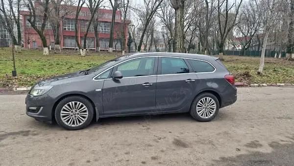 Second-hand Opel Astra Sport 161 CP (118 kW) 2013 Break