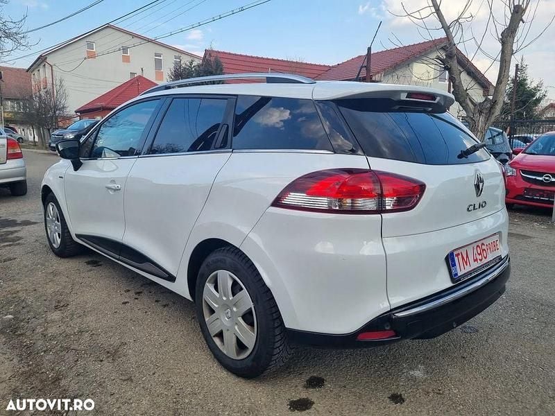 Second-hand Renault Clio GrandTour Intens 90 CP (66 kW) 2019 Culoarealb Break