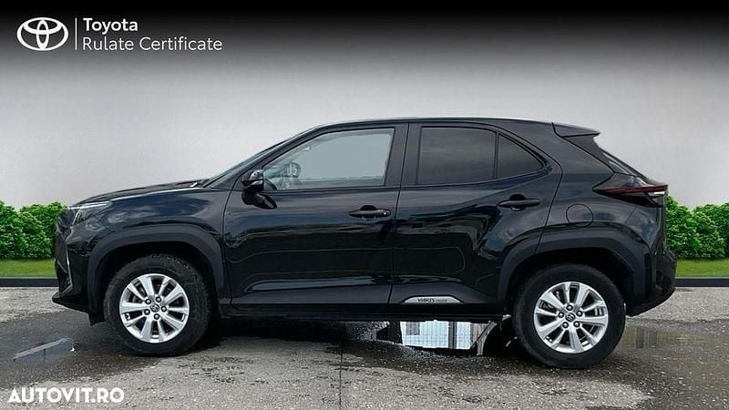 Second-hand Toyota Yaris Cross Eco 116 CP (85 kW) 2022 Culoarenegru SUV