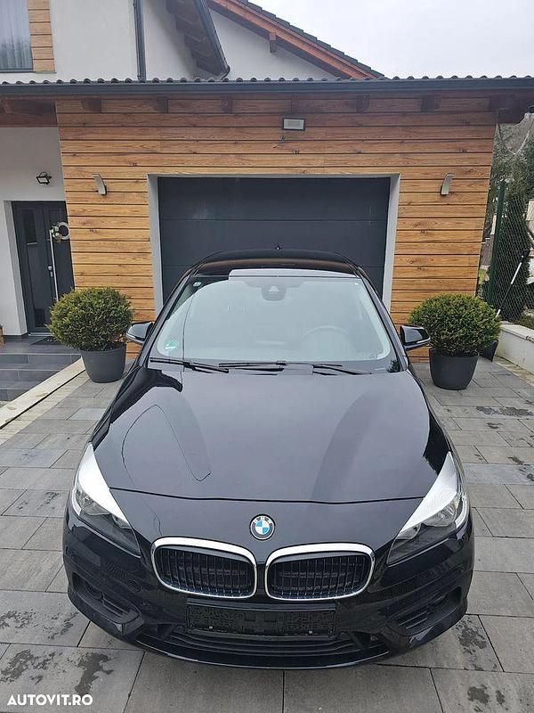 Second-hand BMW 216 Comfort Edition 102 CP (75 kW) 2015 Culoarenegru Monovolum