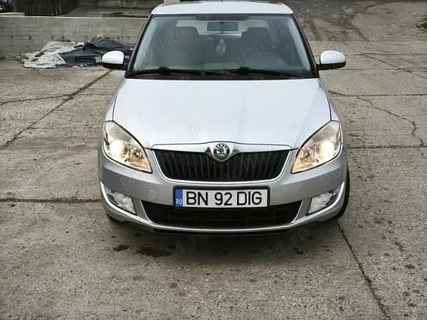 Utilizat 2011 Skoda Fabia Hatchback | 2.900 EUR (Preț OK) - Imagine 1/4