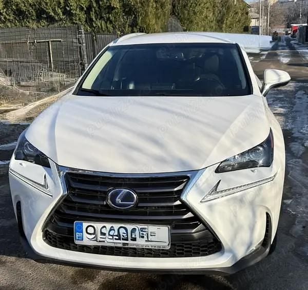 Second-hand Lexus NX300h Executive Line 200 CP (147 kW) 2017 Alb SUV