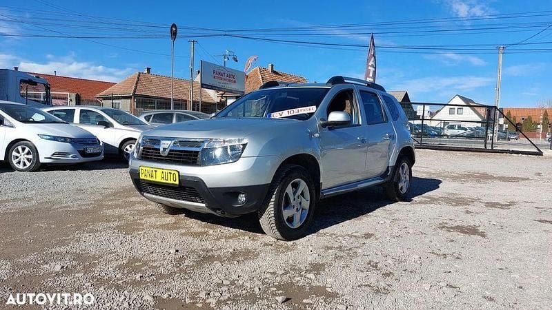 Argint Utilizat 2011 Dacia Duster Lauréate SUV | 6.899 EUR (Preț OK) - Imagine 1/4