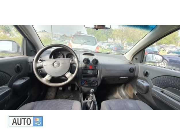 Second-hand Chevrolet Kalos 83 CP (61 kW) 2006 Argintiu Berlinǎ