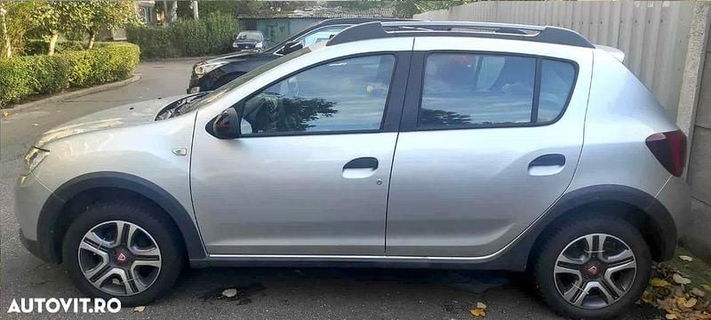 Culoareargint Utilizat 2019 Dacia Sandero Stepway | 8.150 EUR (Preț OK) - Imagine 1/4
