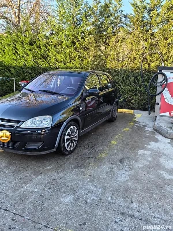 Negru Utilizat 2006 Opel Corsa Hatchback | 900 EUR (Preț bun) - Imagine 1/4