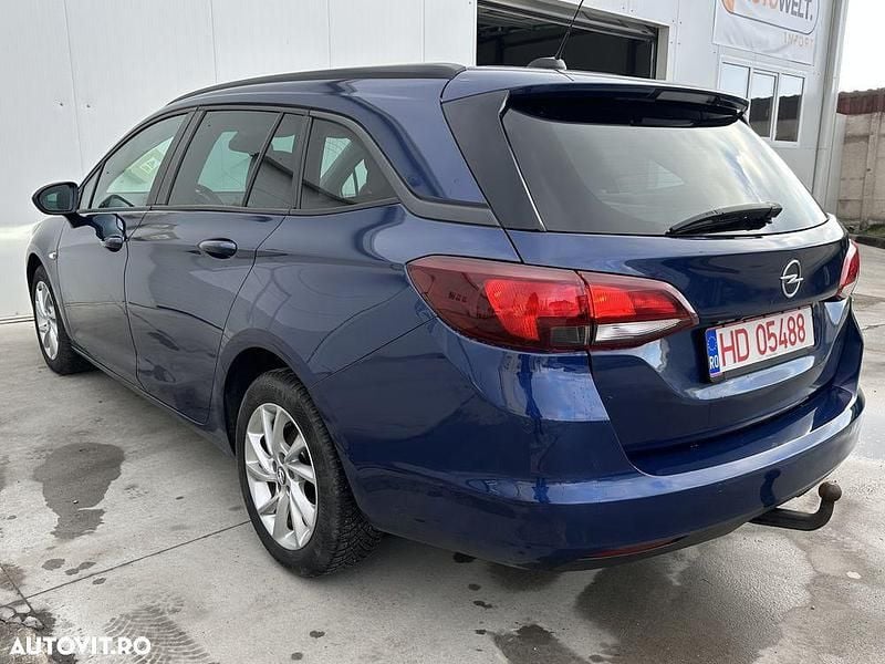 Second-hand Opel Astra Edition 122 CP (89 kW) 2021 Culoarealbastru Break