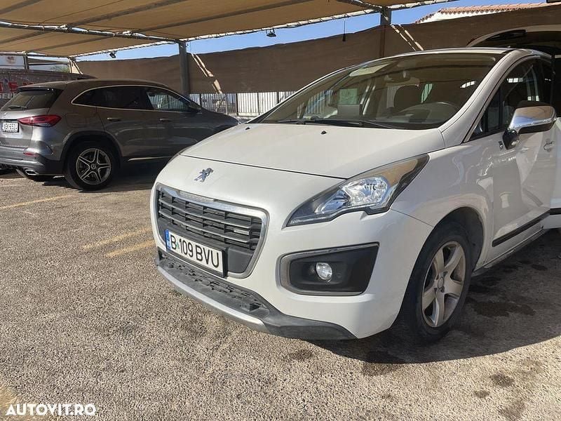 Culoarealb Utilizat 2014 Peugeot 3008 SUV | 6.699 EUR (Super Preț) - Imagine 1/4