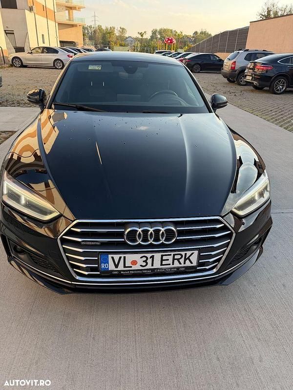 Culoarenegru Utilizat 2017 Audi A5 Sportback Sport Hatchback | 18.000 EUR (Scump) - Imagine 1/4