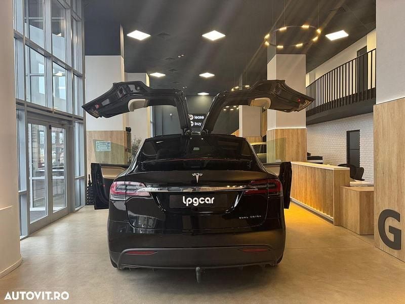 Second-hand Tesla Model X 492 kW (670 CP) 2019 Culoarenegru SUV