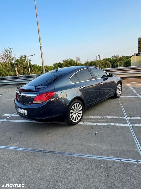 Albastru Utilizat 2010 Opel Insignia Berlinǎ | 3.999 EUR (Preț OK) - Imagine 1/4
