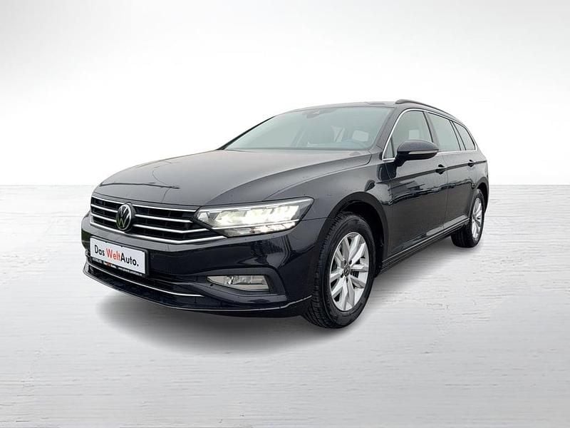 Negru metalic perleffect Utilizat 2022 VW Passat Business Break | 21.890 EUR (Scump) - Imagine 1/4
