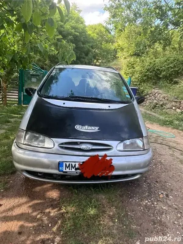 Gri Utilizat 1998 Ford Galaxy Monovolum | 600 EUR - Imagine 1/4