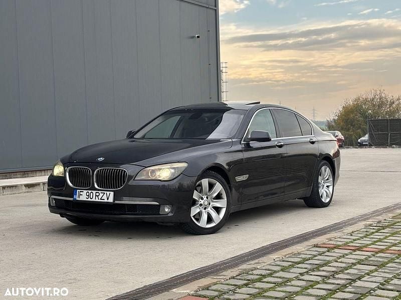 Culoarenegru Utilizat 2010 BMW 730 Berlinǎ | 10.250 EUR (Preț OK) - Imagine 1/4