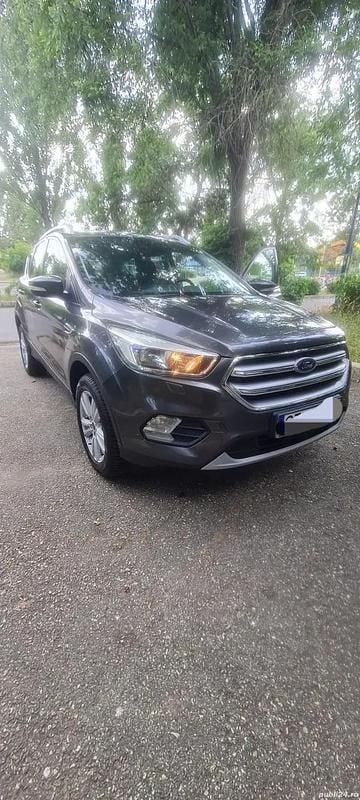Second-hand Ford Kuga 150 CP (110 kW) 2018 Gri SUV