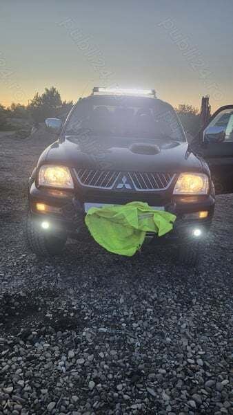 Utilizat 2005 Mitsubishi L200 Pickup | 6.500 EUR (Super Preț) - Imagine 1/4