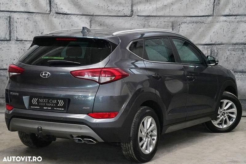 Second-hand Hyundai Tucson Style 136 CP (100 kW) 2016 Culoaregalbeuriu SUV