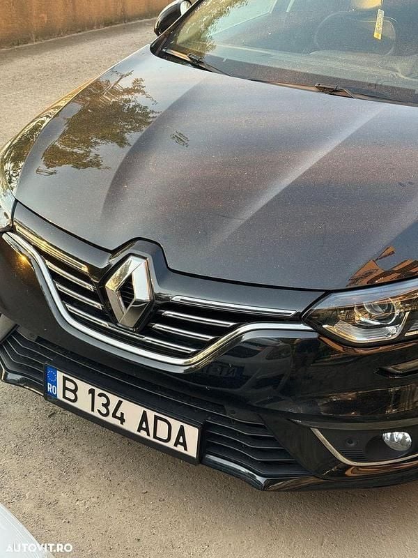 Negru Utilizat 2019 Renault Mégane GrandTour Bose Edition Break | 9.750 EUR - Imagine 1/4