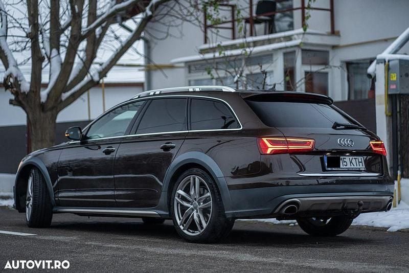 Second-hand Audi A6 Allroad Comfort 204 CP (150 kW) 2015 Culoaremaro Break