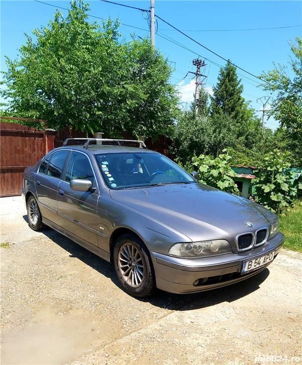 Second-hand BMW 530 167 CP (122 kW) 2003 Berlinǎ