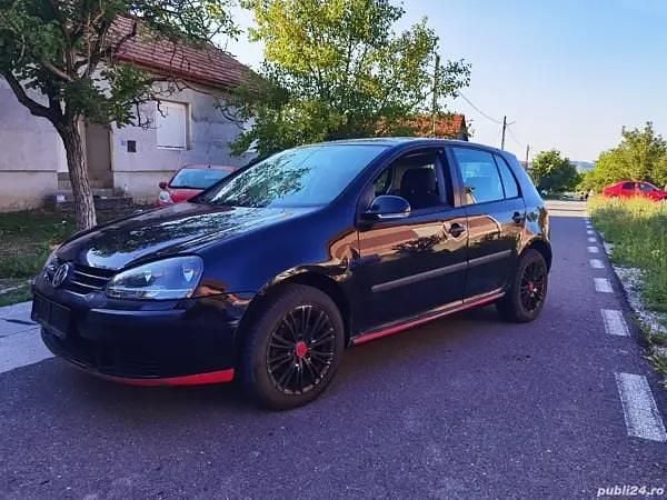 Utilizat 2005 VW Golf V Hatchback | 1.100 EUR (Super Preț) - Imagine 1/4