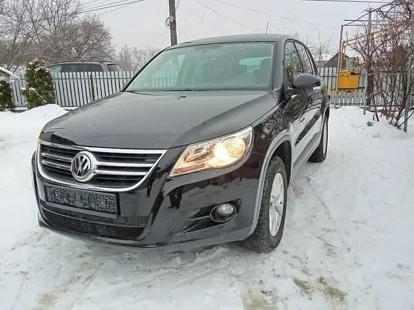 Negru Second-hand 2009 VW Tiguan SUV | 5.300 EUR (Preț bun) - Imagine 1/4