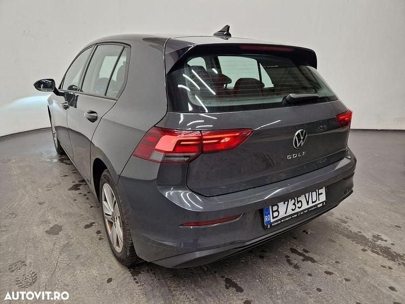 Second-hand VW Golf VIII Life 116 CP (85 kW) 2022 Culoaregri