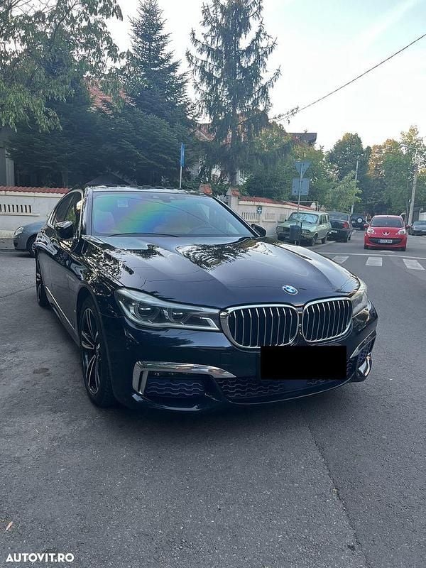 Culoarenegru Utilizat 2017 BMW 730 Berlinǎ | 23.900 EUR - Imagine 1/4