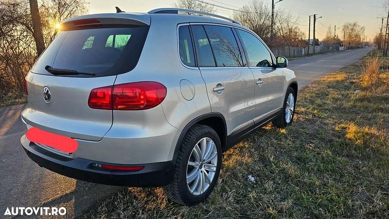 Second-hand VW Tiguan Sportline 140 CP (102 kW) 2015 Culoareargint SUV