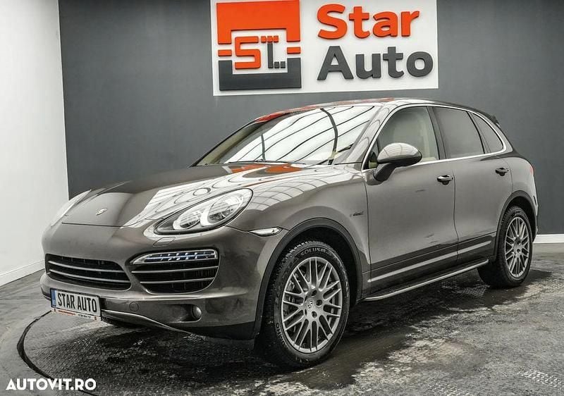 Second-hand Porsche Cayenne 245 CP (180 kW) 2012 Culoarebej SUV