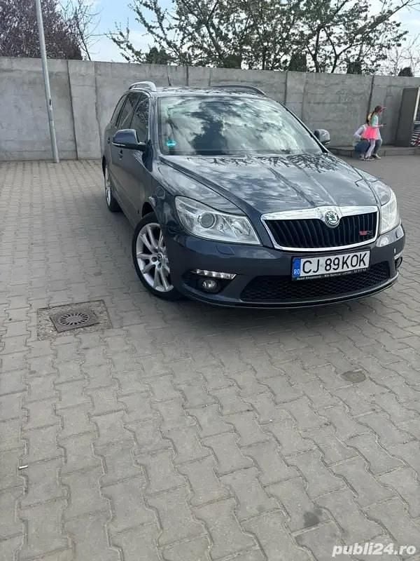 Utilizat 2010 Skoda Octavia vRS Break | 6.399 EUR (Preț OK) - Imagine 1/4