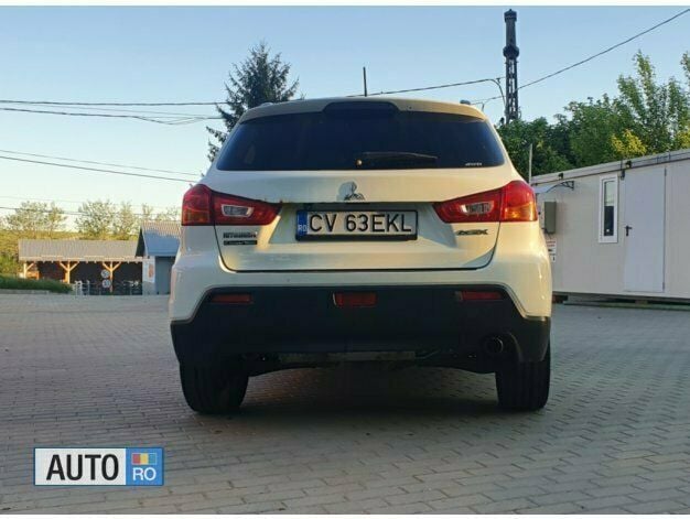 Second-hand Mitsubishi ASX Instyle 150 CP (110 kW) 2011 Alb SUV