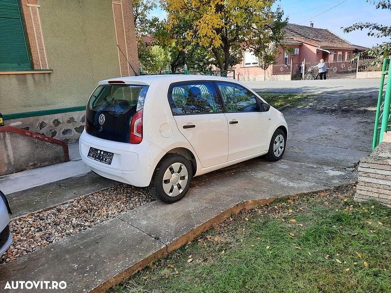 Second-hand VW up! Move 75 CP (55 kW) 2013 Culoarealb Hatchback